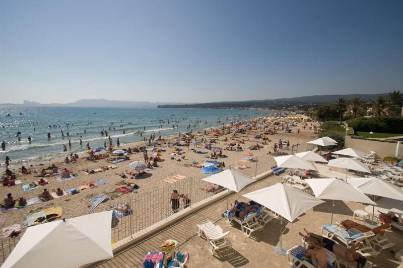 Au Tapis De Sable Hotell Saint-Cyr-sur-Mer Exteriör bild