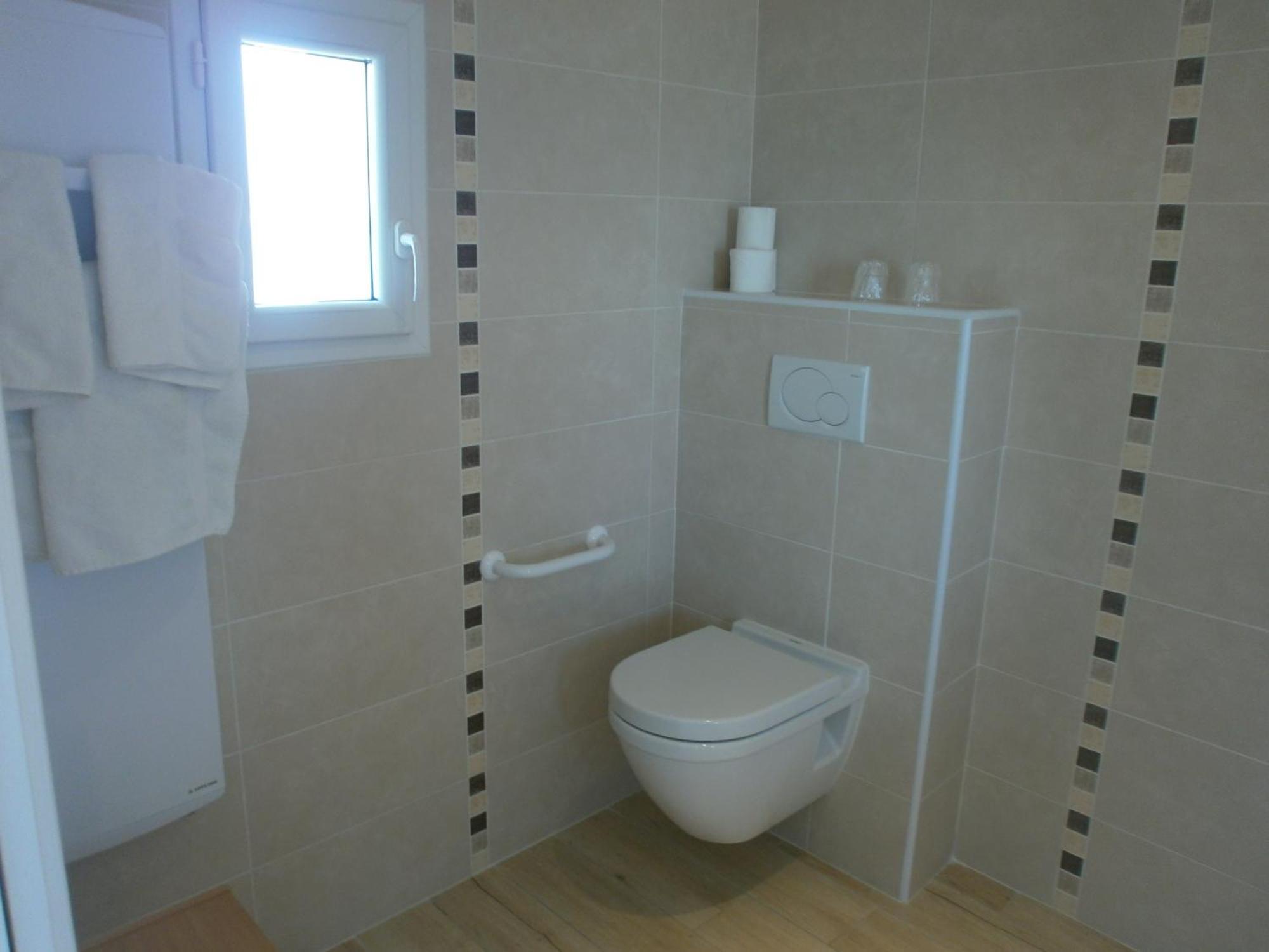 Au Tapis De Sable Hotell Saint-Cyr-sur-Mer Rum bild